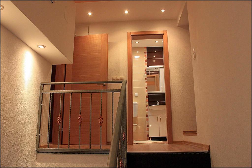 Guest House Mirza Mostar Bagian luar foto
