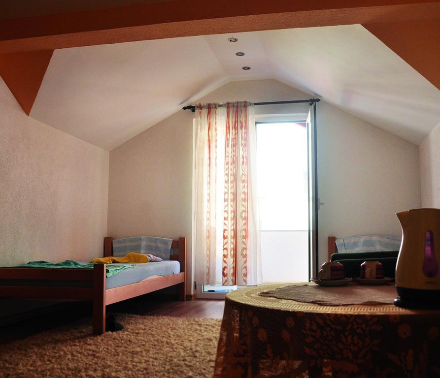 Guest House Mirza Mostar Bagian luar foto